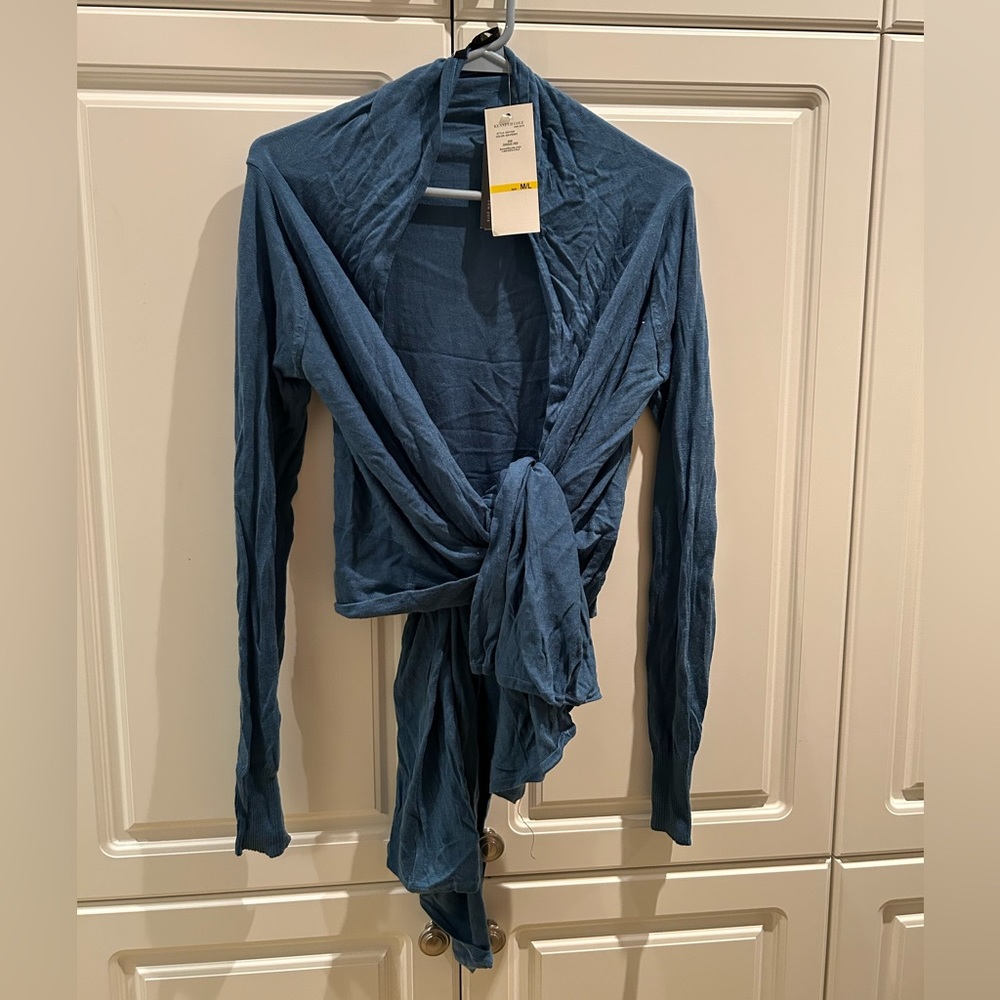 Kenneth Cole New York Blue Sweater Wrap Size M/L New With Tags